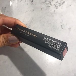 Anastasia BH Liquid Lipstick - Crush